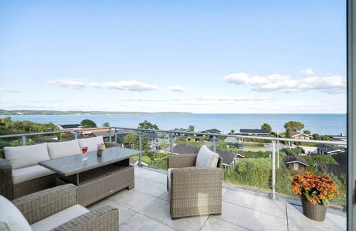 Hvidbjerg Strand House | 99 m² House ∙ 3 bedrooms ∙ 4 guests