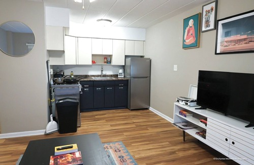 Whittier Apartment | A 1-bedroom long term stay W/Discounted Rental Car in vibrant Minneapolis