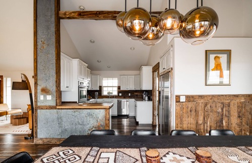 Belgrade Cabin | A 160 Acre Luxury Modern Ranch