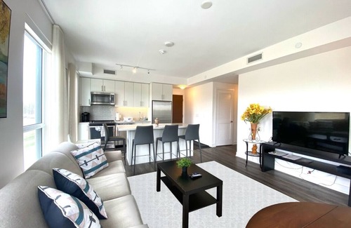 Innisfil Condo | a 2-bedroom condo located at 271 Sea Ray Avenue.