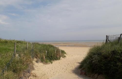 Merville-Franceville-Plage Apartment | A 300m de la plage, appartement moderne et cosy