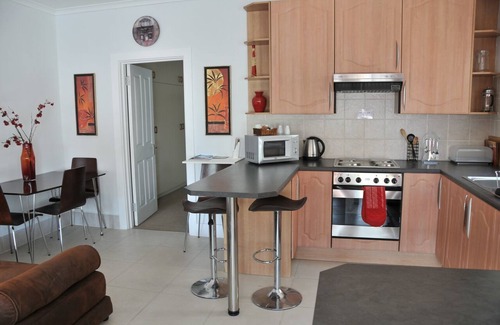 Port Elizabeth House | A&A Guesthouse