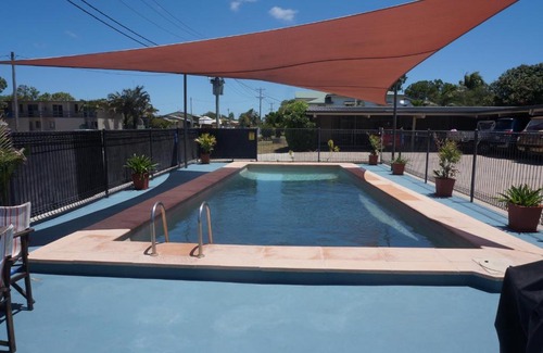 Proserpine Hotel | A & A Motel