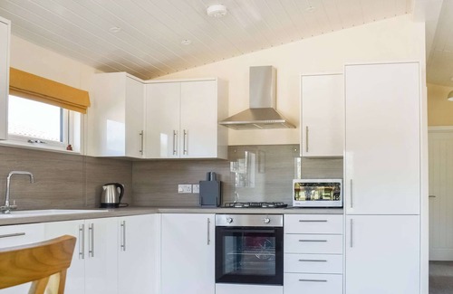 Stonham Aspal Cottage | A beautiful park with lakes and something for everyone to enjoy.