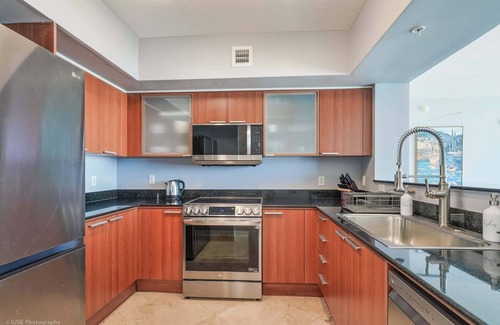 Sunny Isles Beach Condo | A Breathtaking Oceanview – High Rise Luxury Condo!