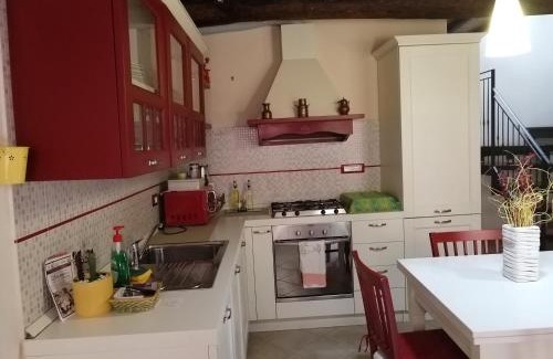 Carrara Apartment | A CA' DI GIO'