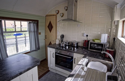 Ewhurst Green Ski Chalet | A carefully converted heritage railway coach in the countryside.