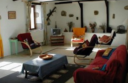 Saint-Coulitz House | A Charming old farmstead situated in an idyllic rural setting , o