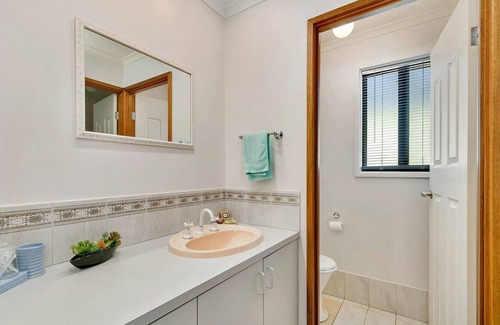 Lyndoch Bed & Breakfast | A cottage with everything you need - Sleeps up to 4 - Pet Friendly