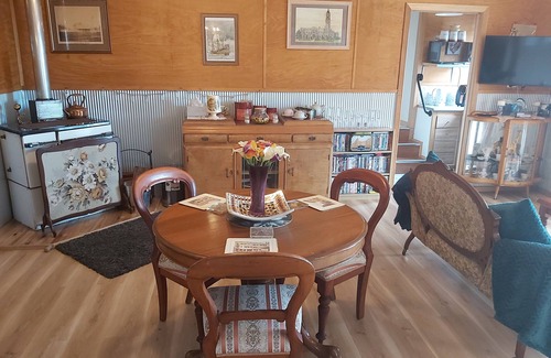 Buninyong Apartment | A couples retreat, come and enjoy the serenity