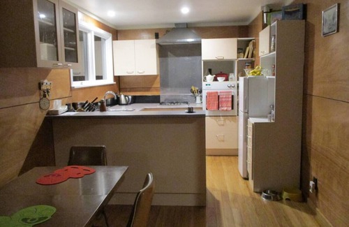Avonside House | A cozy rustic Bungalow in the City. nFam & Pet Friendlyn3 bed casual kiwi styles