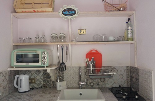 Casone Carpinelli Cottage | A cute, homey cottage overlooking the Apuan Alps . A perfect place to relax in.