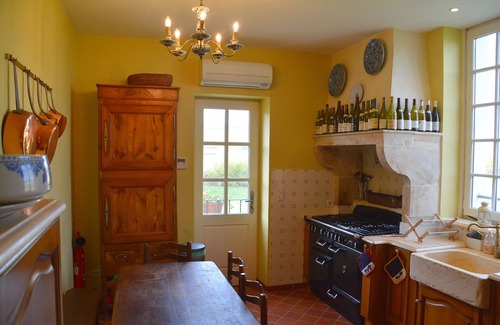 Ladoix-Serrigny House | A Distinctive Chateau Rental in the Heart of Burgundy
