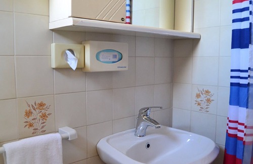 Lido di Jesolo Bed & Breakfast | A double bed room in a family managed guest house