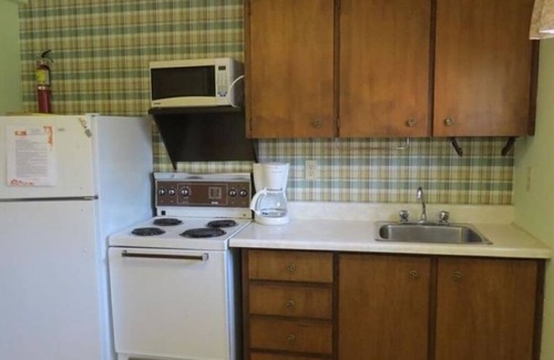 Sauble Beach Cottage | A Downtown Beachside Cottage, the perfect getaway!