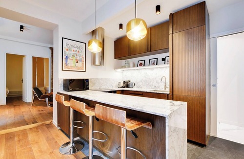 Quartier du Mail Apartment | A Fancy 2-BR/1BA in Montorgueil