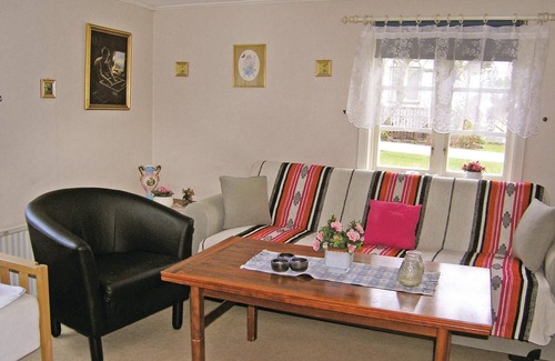 Hamneda House | A farmhouse as a vacation home.