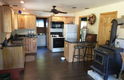 Ironwood Cabin | A favorite "Rockhound" destination!n