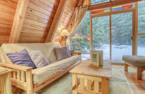 Rhododendron House | A-Frame of Mind Retreat - Meredith Lodging