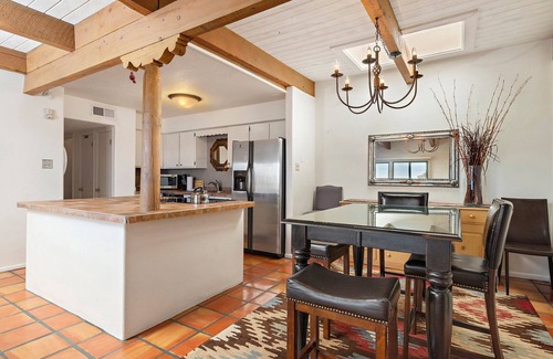 Northeast Santa Fe House | A Great Big Condo Near Santa Fe Plaza, Full Of Comfort