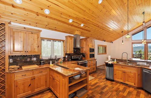 Fawnskin Cabin | A Heavenly View by Destination Big Bear : Million Dollar View in this Beautifully Remodeled Custom Home in North Shore! Lake Views! Game Table! Pet Friendly!