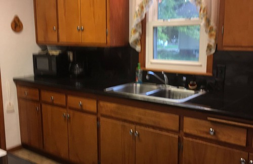 Southside House | 'A Home Away From Home' For 2 To 7 People No Smoking No Pets