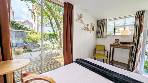 Sainte-Savine Apartment | A la ville comme à la campagne