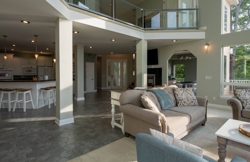 Climax Springs Villa | A Large Unique Panoramic Retreat at the Quiet 55-mile mark of Lake of the Ozarks