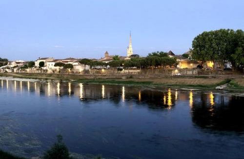 Port-Sainte-Foy-et-Ponchapt House | A Little Gem on the Banks of the River Dordogne
