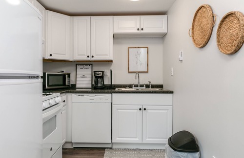 Elkland Apartment | A Little Piece of Main Street 2 - Close to Corning