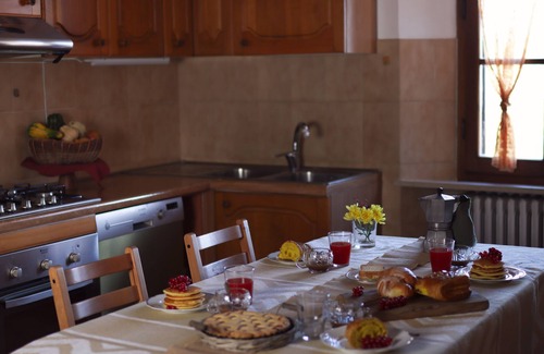 Colle di Val d'Elsa Apartment | A Lovely Home in the heart Tuscany Colle di val d'Elsa near San gimignano