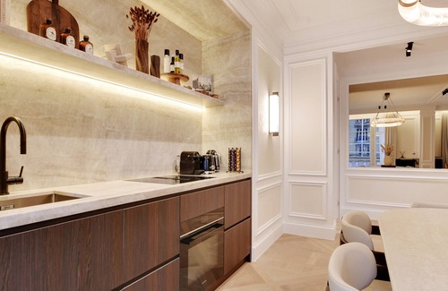 Notre-Dame-des-Champs Apartment | A Luxurious 3-BR/3BA with services in Saint Germain