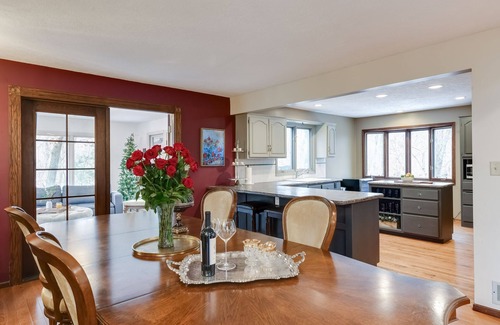 Webster House | A Luxurious Nature Escape with Room for the Whole Family