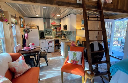 Siler City Cottage | A mini secluded resort on a 7 generation family farm in Piedmont NC.