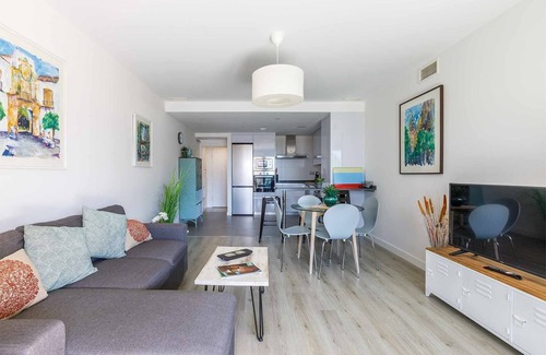 Caleta de Velez Apartment | A&N Alexia situado junto a la playa y al campo de Golf