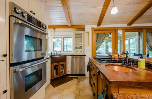 Ventura House | A New Retreat at Clear Clear Lake, A Uniquely Iowan Experience