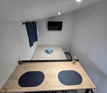 Servas Bed & Breakfast | A NOU'DEUX
