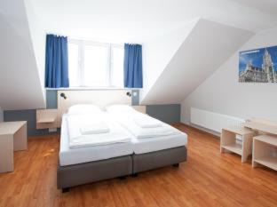 St. Ulrich Hotel | a&o München Laim