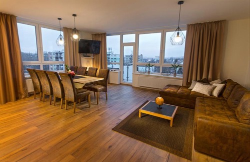 Poprad Apartment | A-PARTMAN SK - Main Square - Private Parking - Mountain View - Top Floor - 82 m2