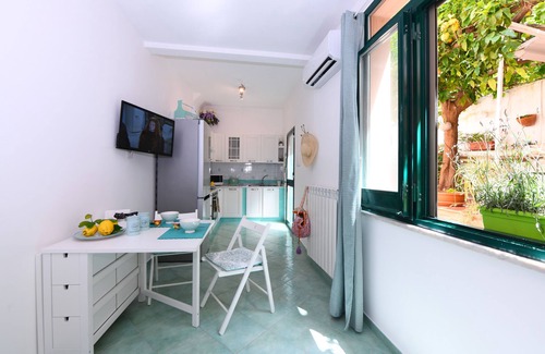 Amalfi House | A Passo Duomo with garden and solarium- Relax and Comfort in the heart of Amalfi