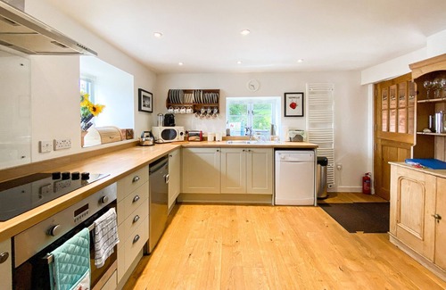 Beaminster Cottage | A Perfect Getaway Holiday Home, Impeccably Stylish, Rustic Luxury