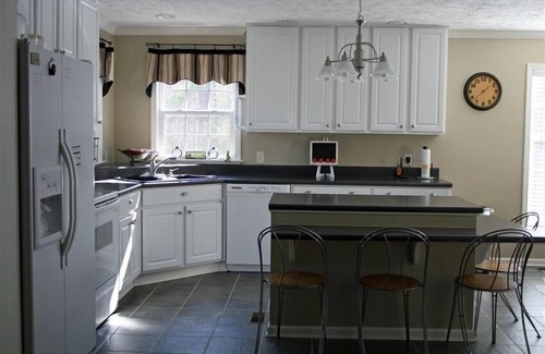 Clarksville House | A Perfect Lake Getaway! Large private dock, covered slip, calm creek, game room!