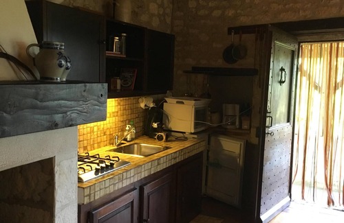 Montcuq Cottage | A picturesque cottage in the countryside near Montcuq .