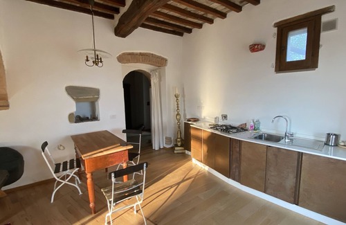Deruta Villa | A place for the muse, unusually close to nature, but luxurious and well connected.