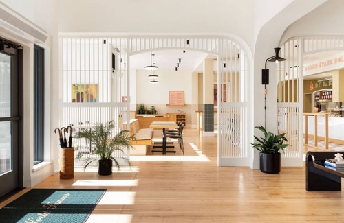 Buckman Neighborhood Apartment | A Place You'll Surely Enjoy! Pets Allowed, Minutes to Lan Su Chinese Garden