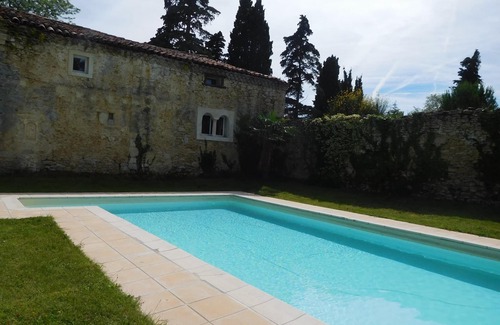 Pech-Luna Cottage | A pretty cottage in the middle of a park in the south-west countryside