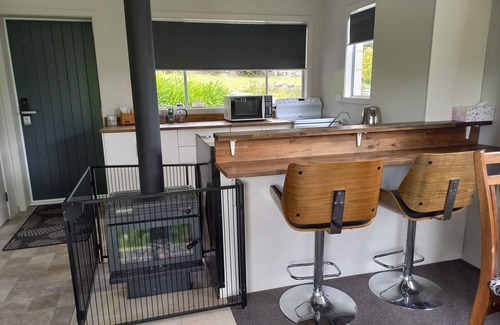 Taupo Apartment | A Quiet, peaceful hideaway by the Waikato river.