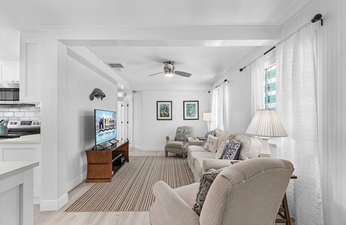 South Island House | A short walk to Sun & Sand, Coastal Beach Home with Pool - FMB - Aqua Falls - Roelens