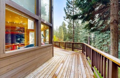 Ponderosa Palisades House | A Slice of Silver Fir