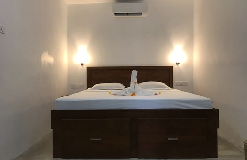 Midigama Cabin | A small cabin near the Midigama beach will all the luxuries you need